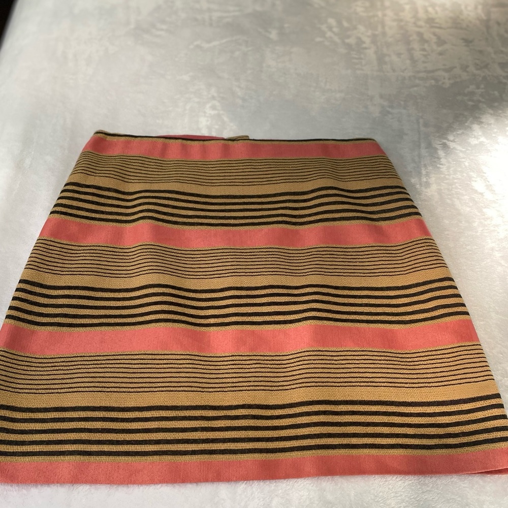 Loft size 4 skirt